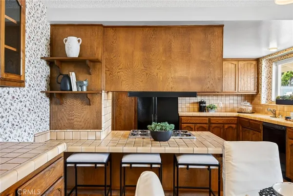 $1,599,000 | 2010 Van Karajan Drive, Rancho Palos Verdes, CA 90275