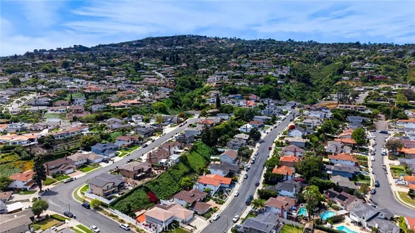 $1,599,000 | 2010 Van Karajan Drive, Rancho Palos Verdes, CA 90275