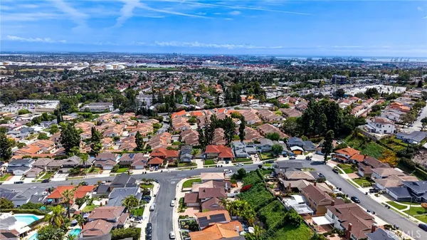 $1,599,000 | 2010 Van Karajan Drive, Rancho Palos Verdes, CA 90275