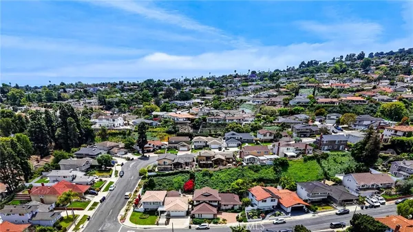 $1,599,000 | 2010 Van Karajan Drive, Rancho Palos Verdes, CA 90275