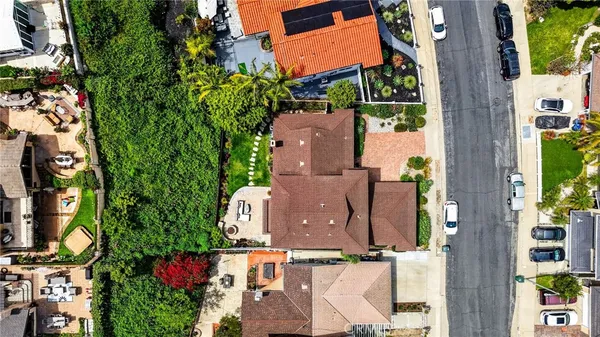 $1,599,000 | 2010 Van Karajan Drive, Rancho Palos Verdes, CA 90275