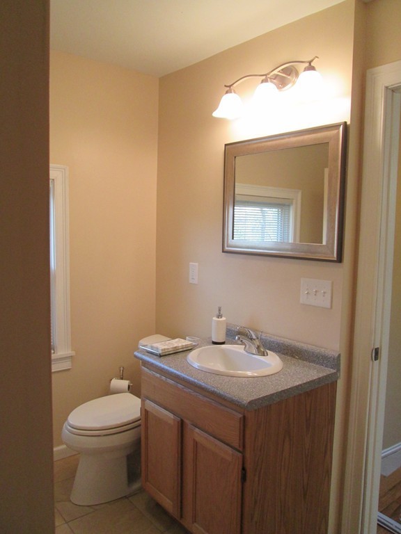 124 Birnie Road Longmeadow, MA 01106 - Photo 9 of 11 Gallery Image 9