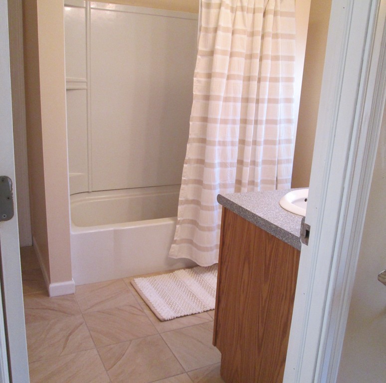 124 Birnie Road Longmeadow, MA 01106 - Photo 10 of 11 Gallery Image 10