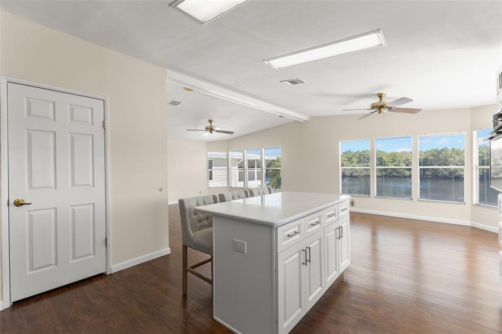 7113 Mt Piney Road Northeast, Unit 719 St. Petersburg, FL 33702 - Photo 11 of 39