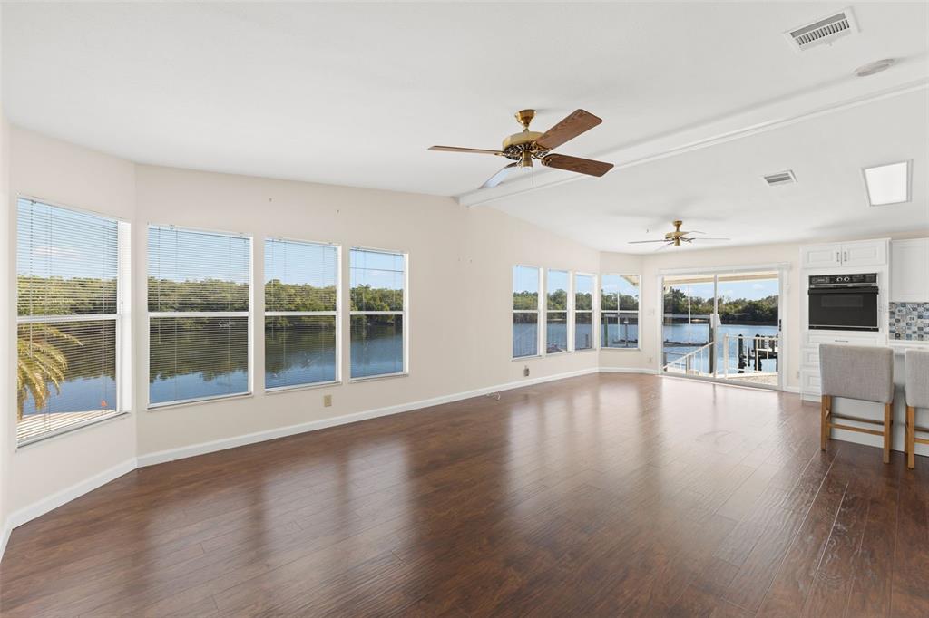 7113 Mt Piney Road Northeast, Unit 719 St. Petersburg, FL 33702 - Photo 4 of 39