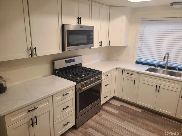 a view of utility room