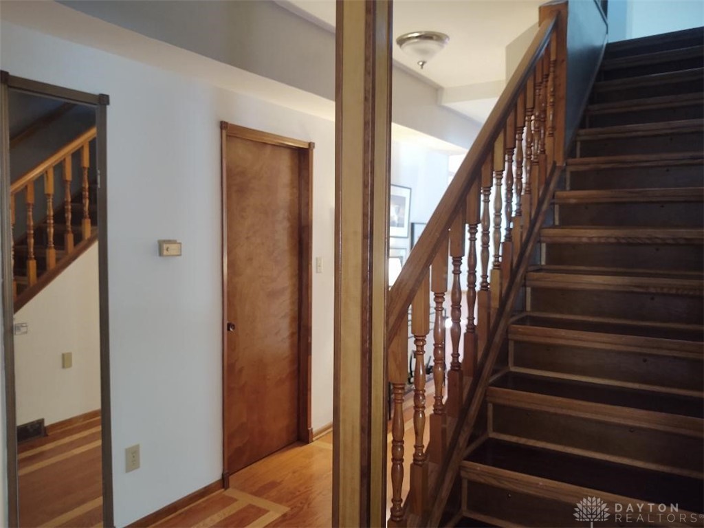 65 Ashbrook Road Dayton, OH 45415 - Photo 3 of 32 Gallery Image 3