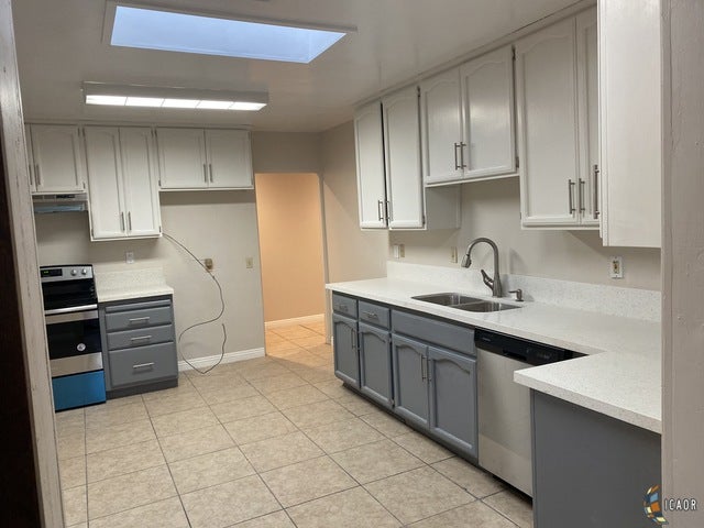 644 West Main Road, Unit B El Centro, CA 92243 - Photo 30 of 41 Gallery Image 30