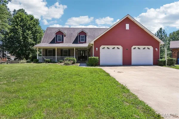 $329,900 | 2 Bradford Place, Bethalto, IL 62010