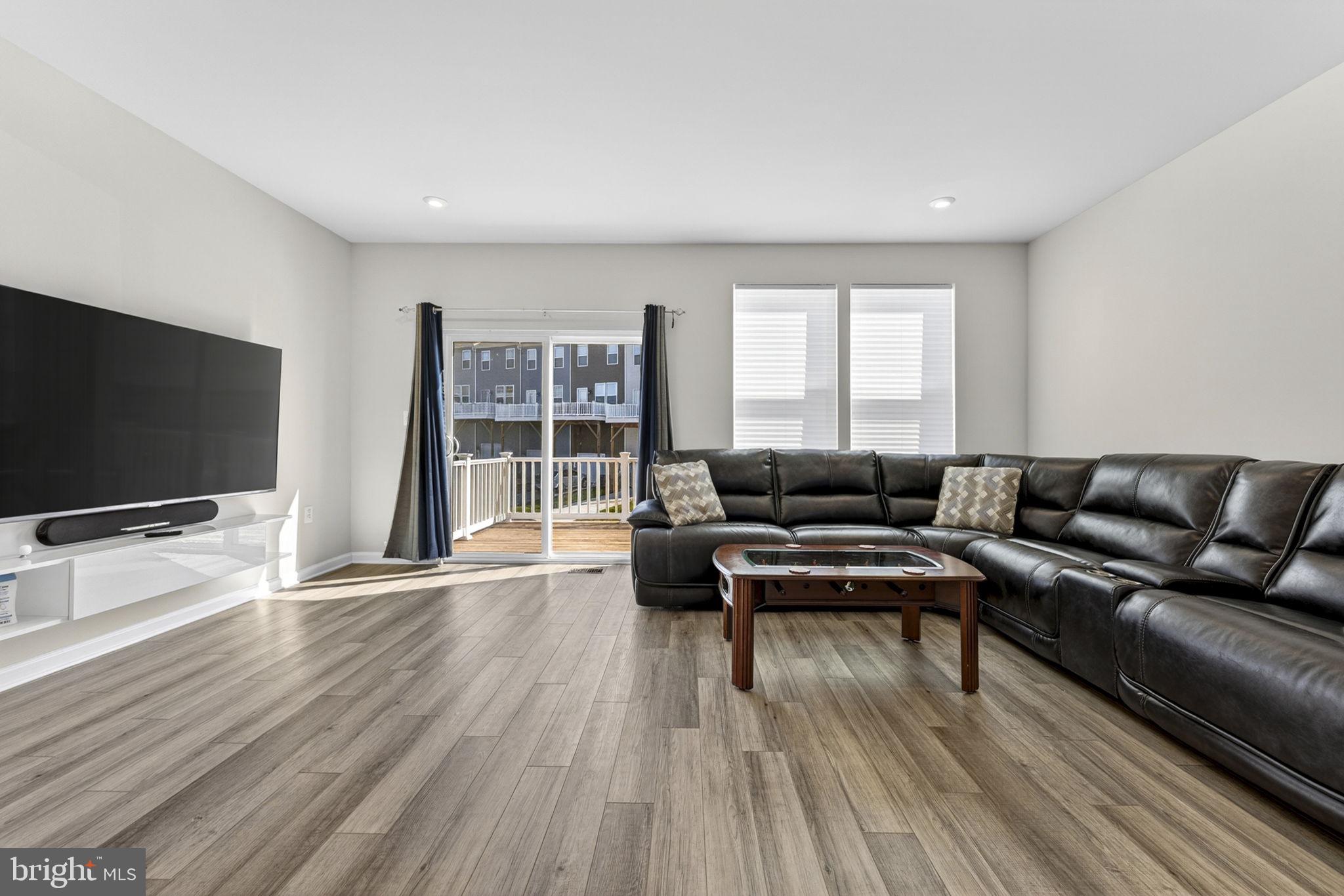 159 Presidents Pointe Avenue Ranson, WV 25438 - Photo 17 of 60