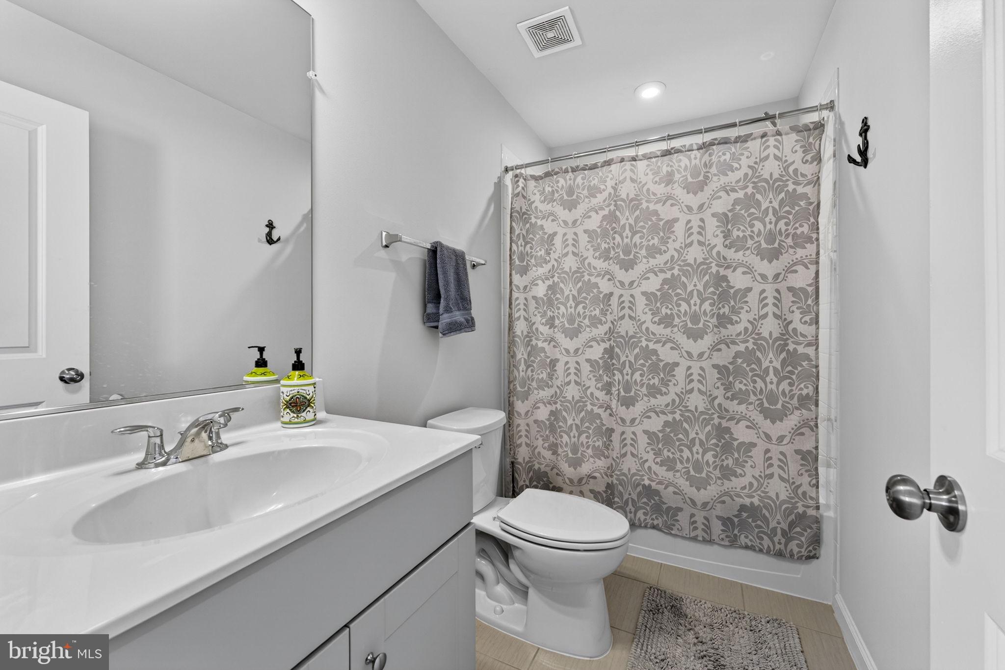 159 Presidents Pointe Avenue Ranson, WV 25438 - Photo 26 of 60