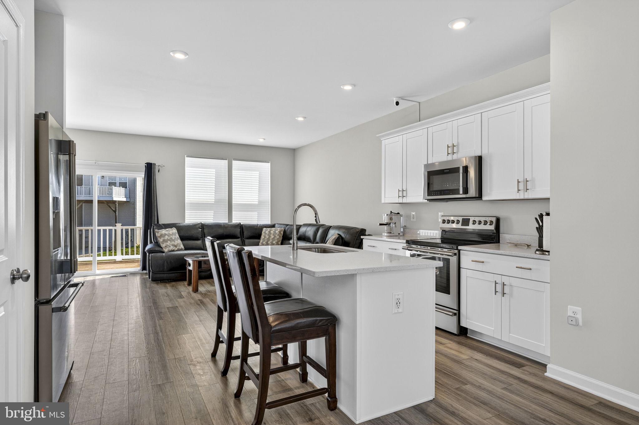159 Presidents Pointe Avenue Ranson, WV 25438 - Photo 3 of 60 Kitchen
