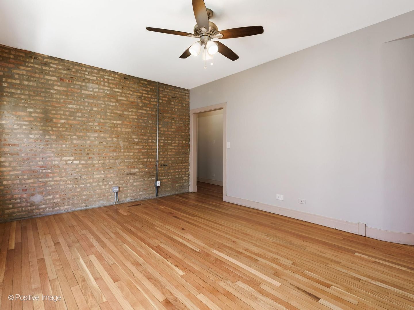 7025 North Sheridan Road, Unit 2E Chicago, IL 60626 - Photo 5 of 18 Gallery Image 5