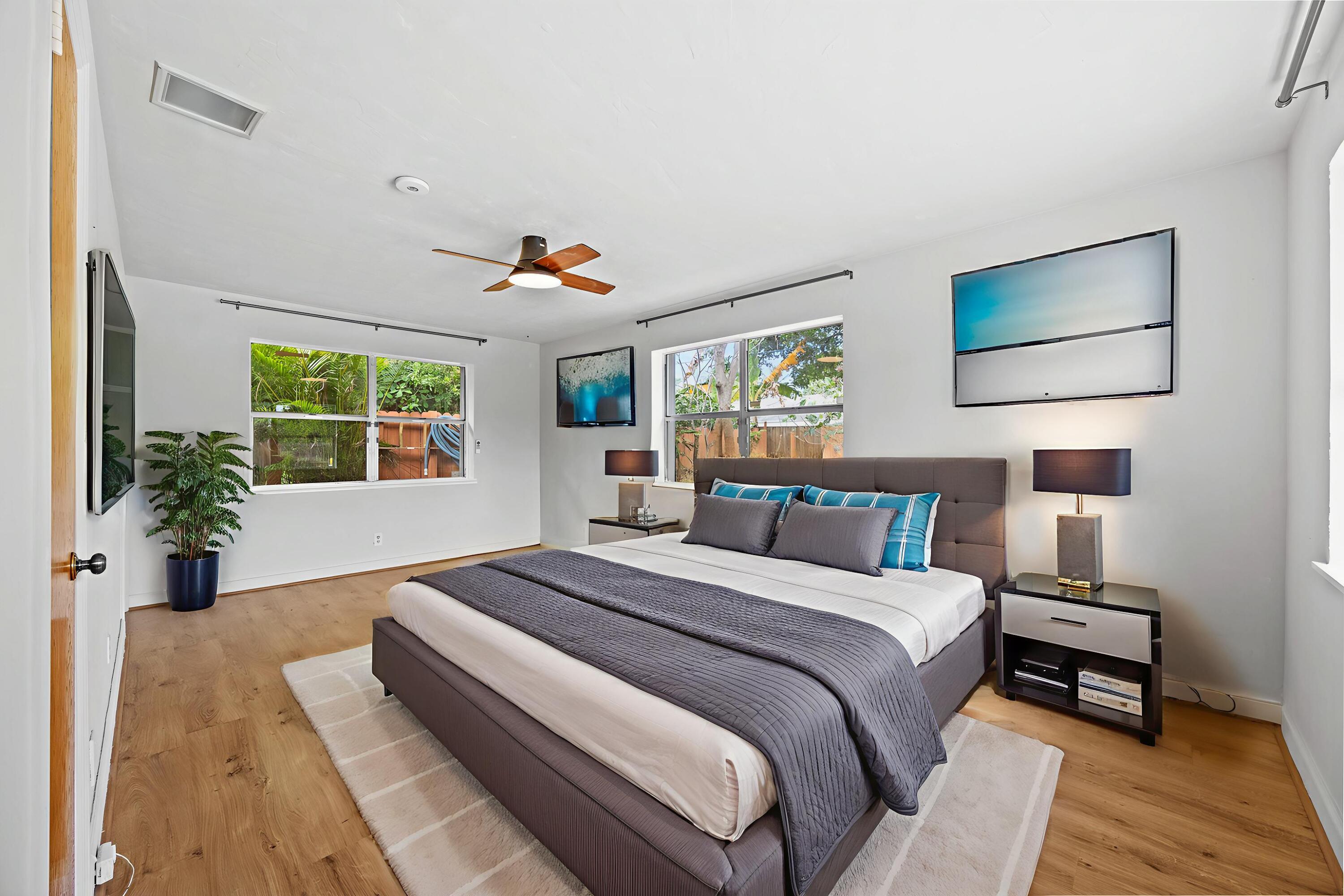 723 Southwest 27th Terrace Boynton Beach, FL 33435 - Photo 31 of 54 Virtually Staged Primary Bedroom