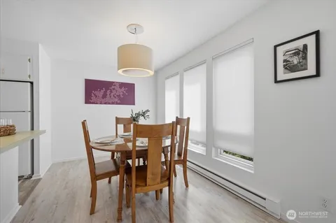 $495,000 | 914 6th Avenue North, Unit 201, Seattle, WA 98109