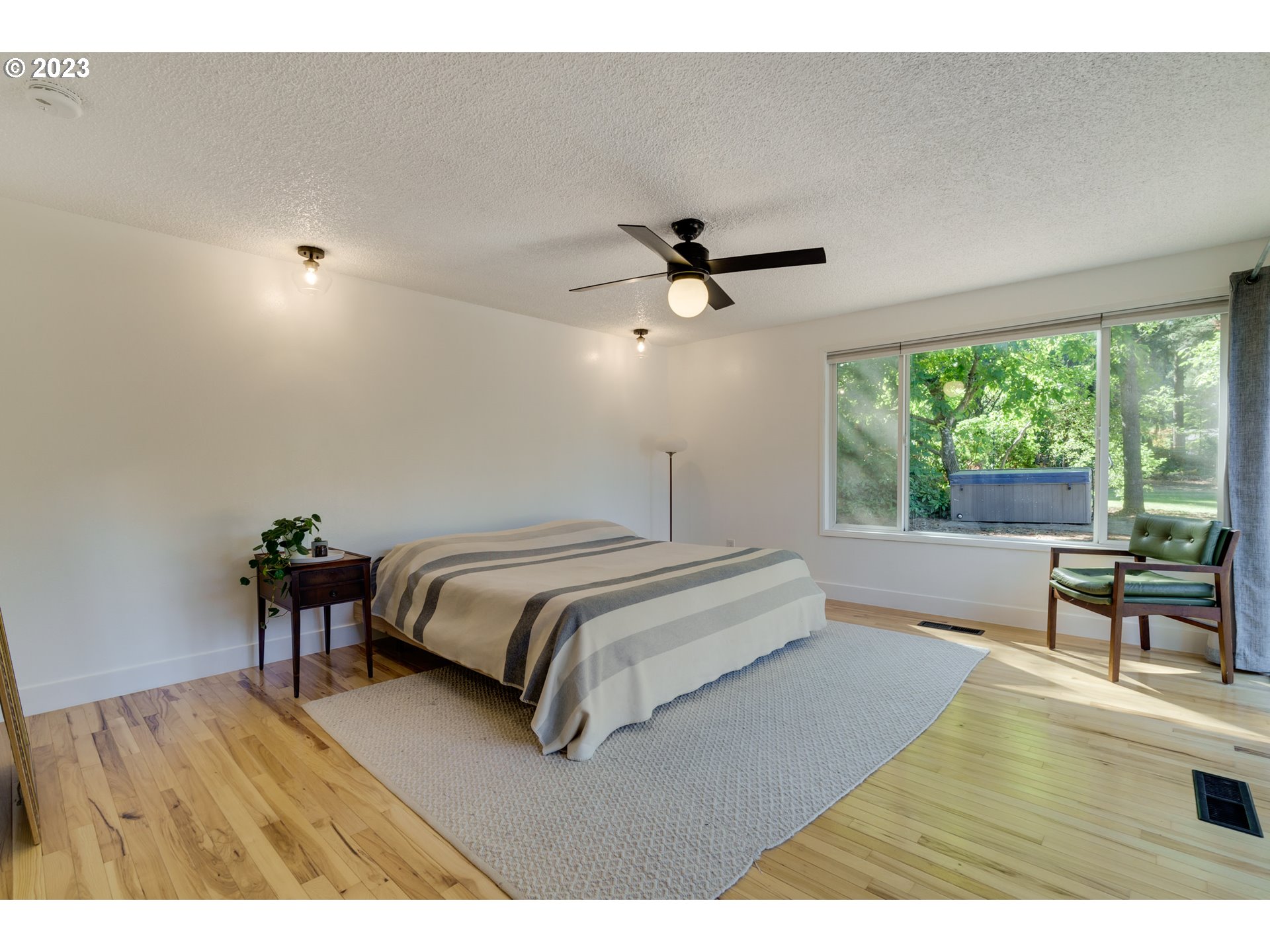 16211 Southwest Inverurie Road Lake Oswego, OR 97035 - Photo 19 of 48 Gallery Image 19