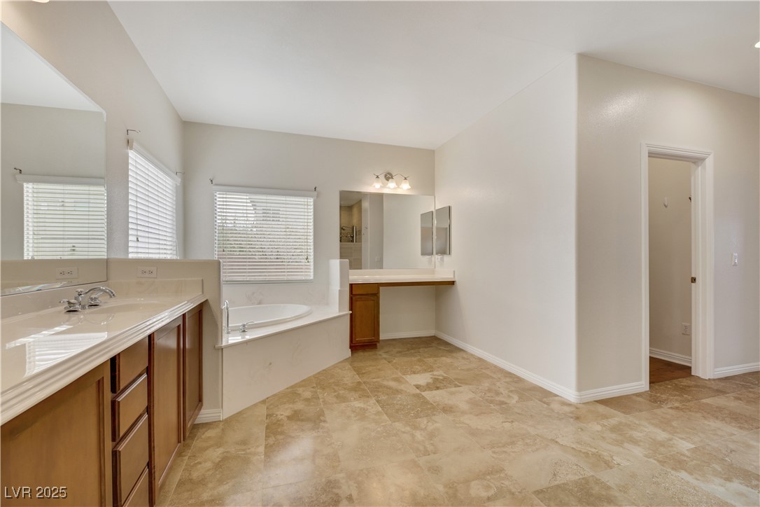 167 Rising Mesa Court Henderson, NV 89012 - Photo 11 of 34