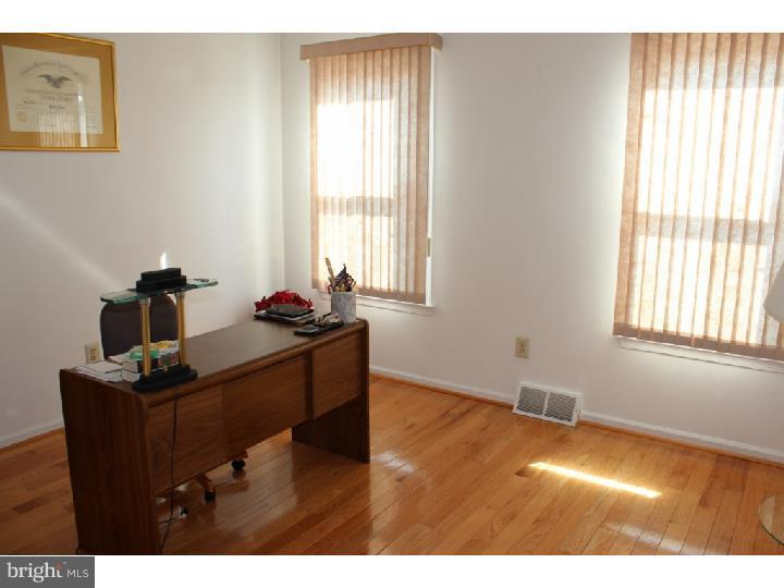 466 Ridge Lane Springfield, PA 19064 - Photo 17 of 25