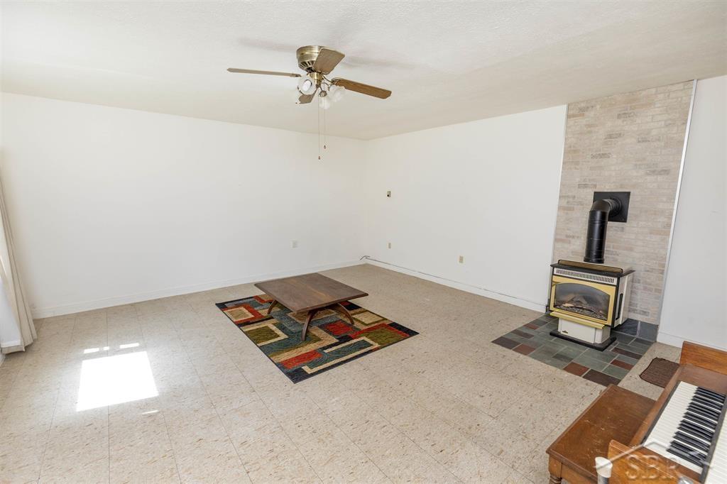 9851 Lydell Road Farwell, MI 48622 - Photo 7 of 36 50153001-07d5b379-1a8d-4100-97ec-f5a5cd720b9a.JPG