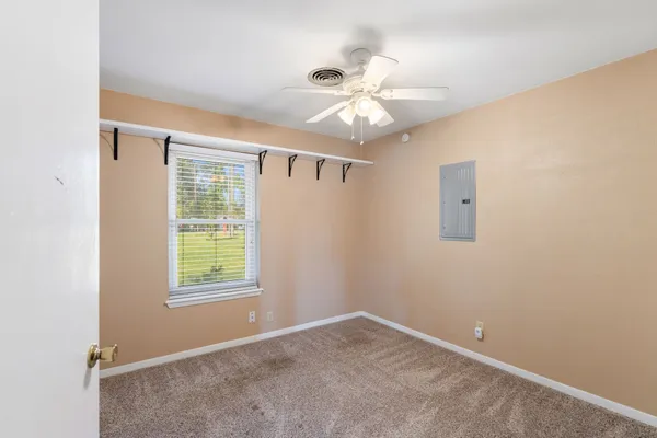 $385,000 | 167 Glade, Onalaska, TX 77360