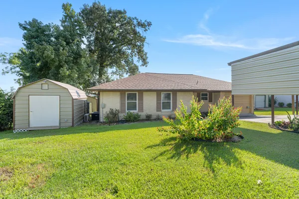 $385,000 | 167 Glade, Onalaska, TX 77360