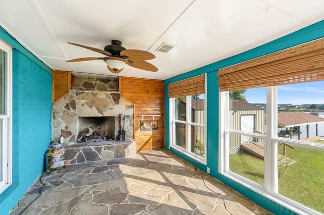 $385,000 | 167 Glade, Onalaska, TX 77360