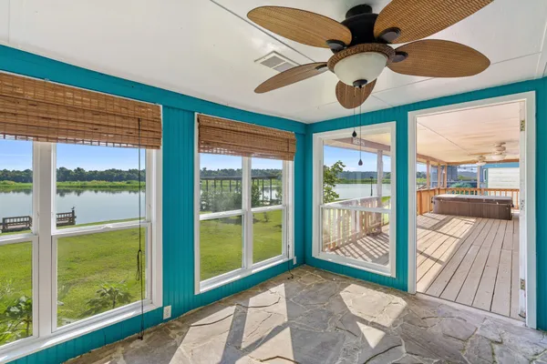 $385,000 | 167 Glade, Onalaska, TX 77360