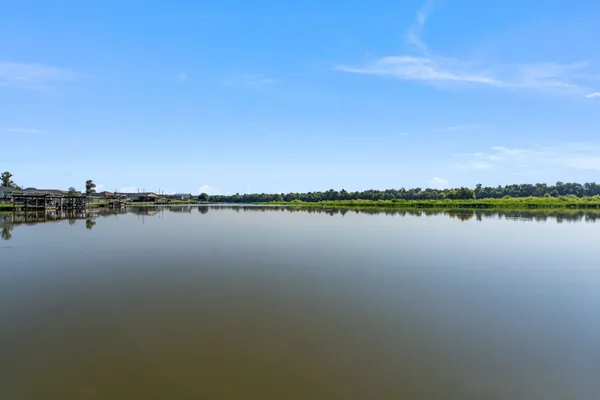 $385,000 | 167 Glade, Onalaska, TX 77360