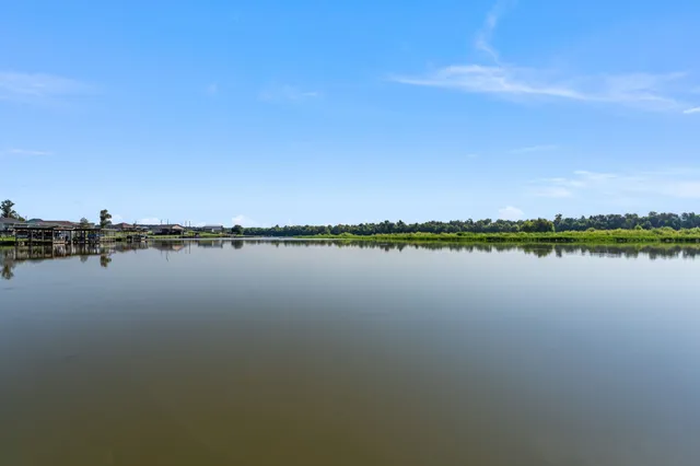 $385,000 | 167 Glade, Onalaska, TX 77360