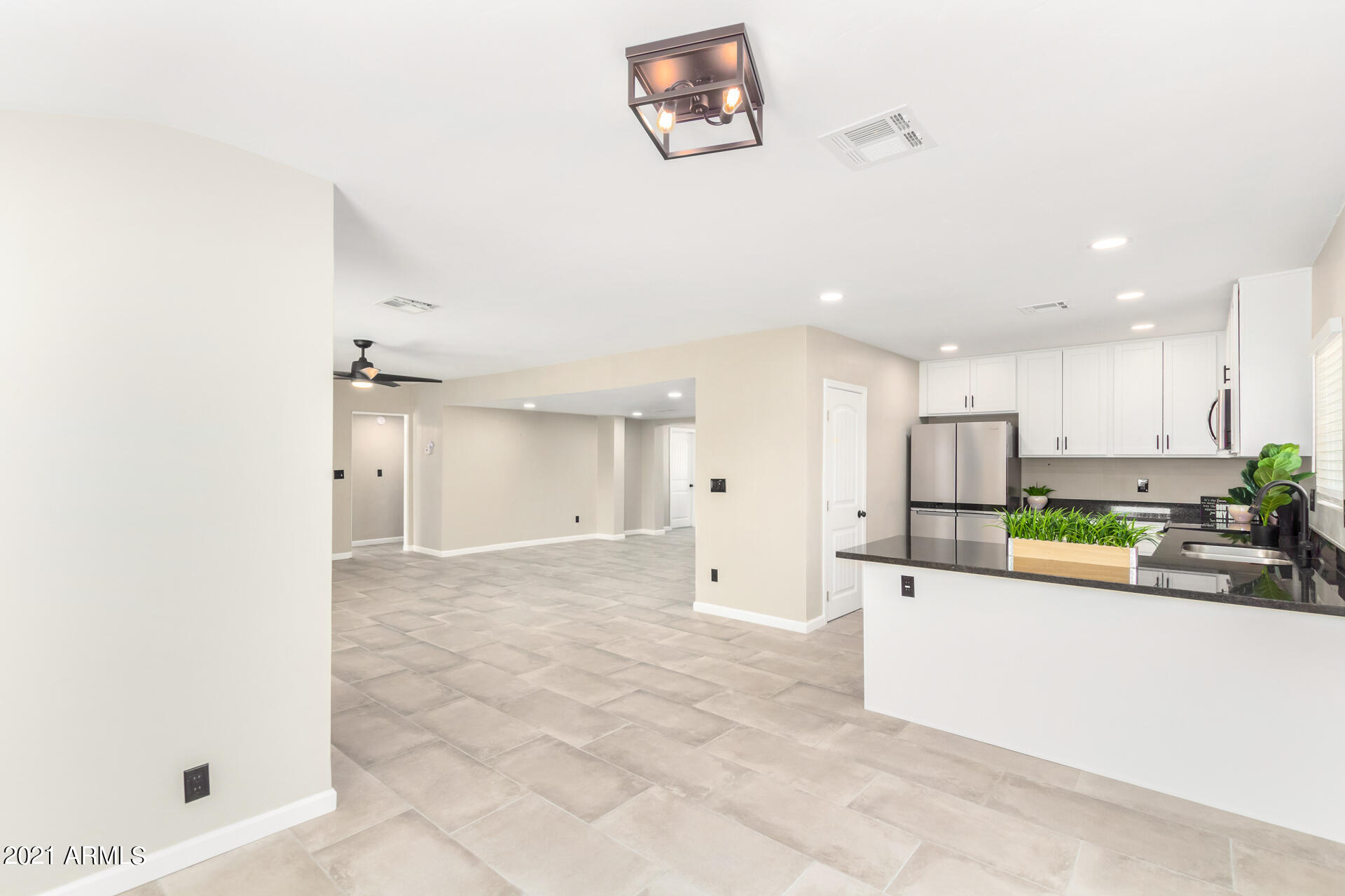 2869 North Greenfield Road Phoenix, AZ 85006 - Photo 12 of 40 12-Greenfield