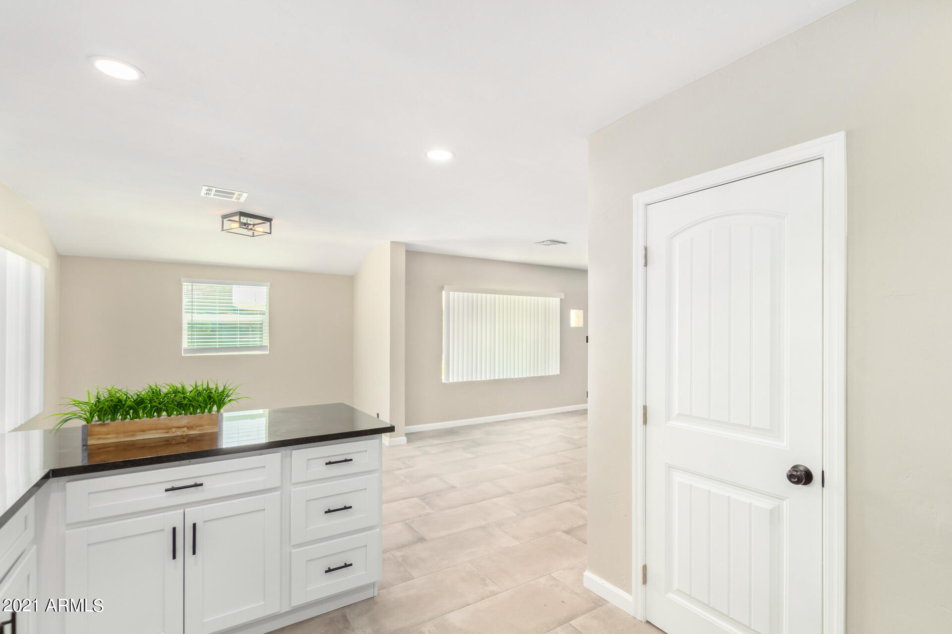 2869 North Greenfield Road Phoenix, AZ 85006 - Photo 15 of 40 15-Greenfield