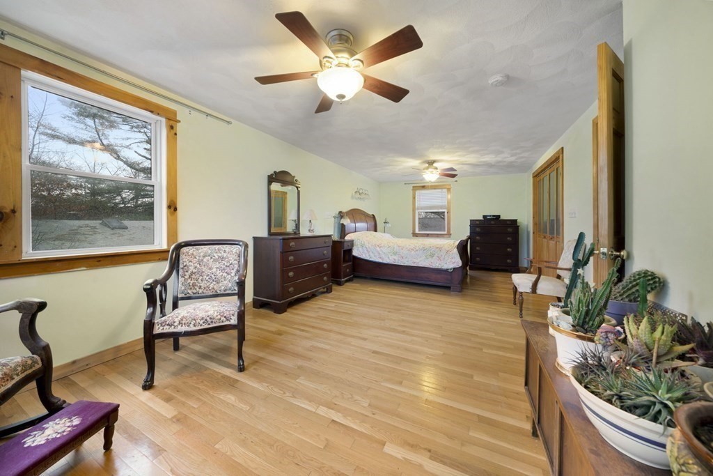 13 Elmtree Road Billerica, MA 01821 - Photo 11 of 36