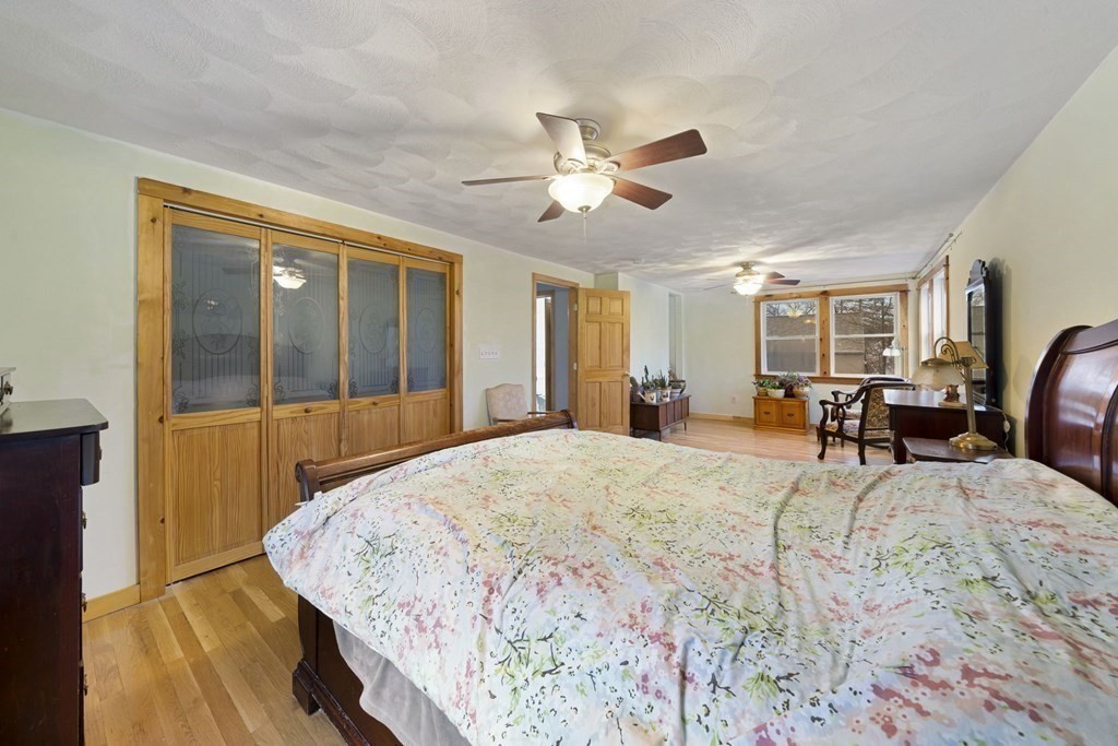 13 Elmtree Road Billerica, MA 01821 - Photo 12 of 36