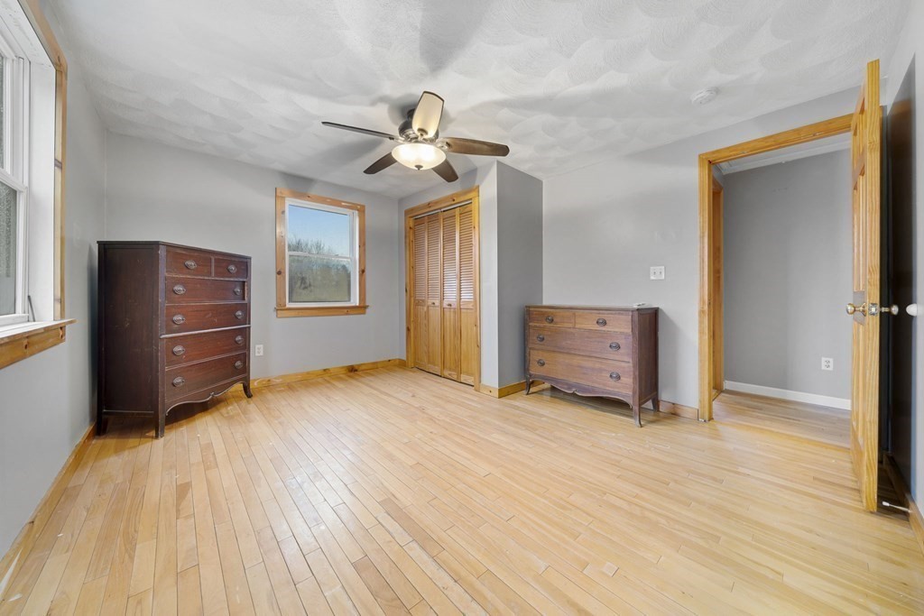 13 Elmtree Road Billerica, MA 01821 - Photo 15 of 36