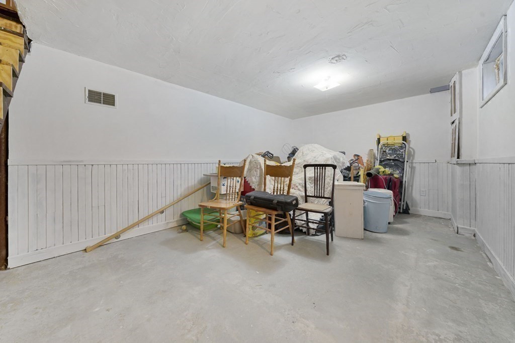 13 Elmtree Road Billerica, MA 01821 - Photo 19 of 36