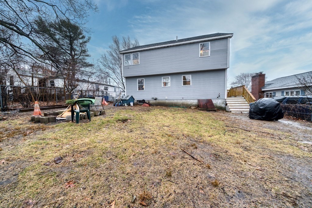 13 Elmtree Road Billerica, MA 01821 - Photo 24 of 36