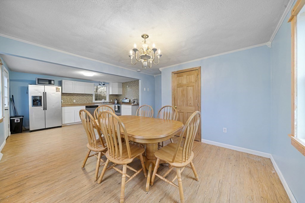 13 Elmtree Road Billerica, MA 01821 - Photo 9 of 36