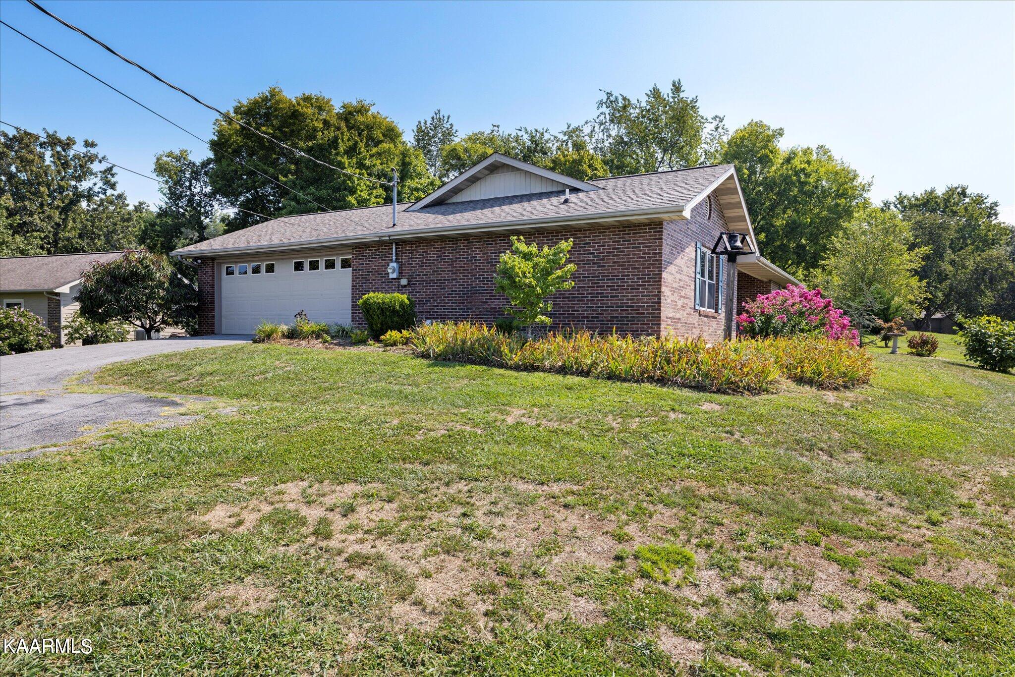 1384 Middle Creek Road Sevierville, TN 37862 - Photo 27 of 37 02-IMG_0161