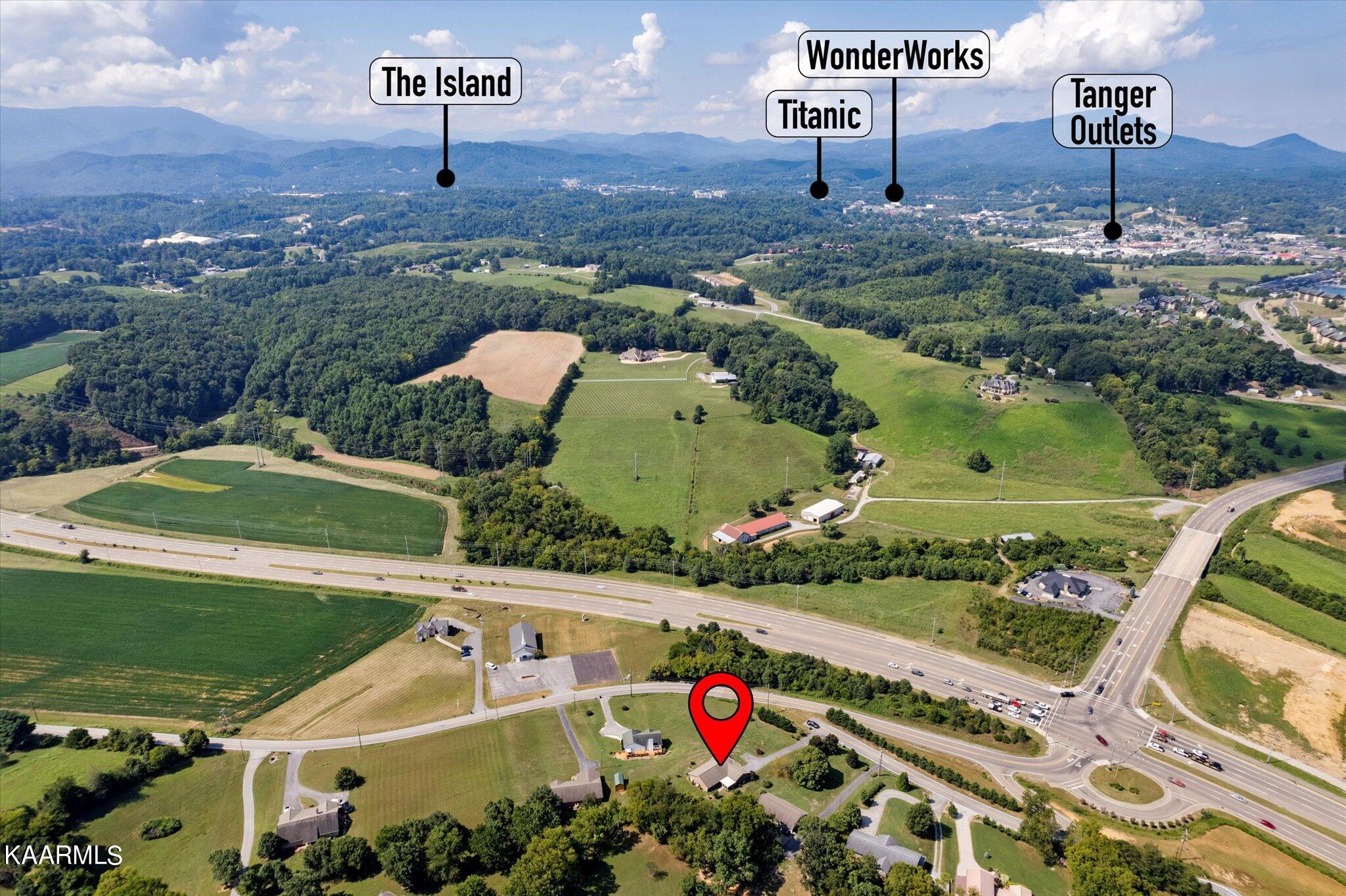 1384 Middle Creek Road Sevierville, TN 37862 - Photo 32 of 37 13-DJI_0023