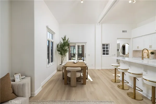 $2,375,000 | 2545 Bungalow Place, Corona del Mar, CA 92625