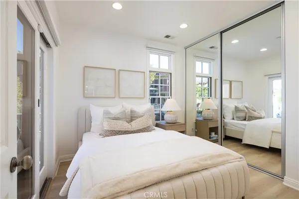 $2,375,000 | 2545 Bungalow Place, Corona del Mar, CA 92625