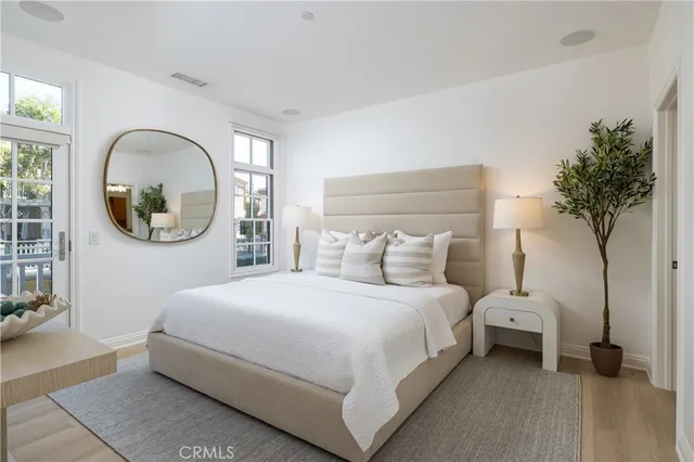 $2,495,000 | 2545 Bungalow Place, Corona del Mar, CA 92625