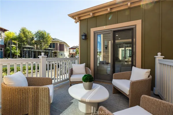 $2,375,000 | 2545 Bungalow Place, Corona del Mar, CA 92625