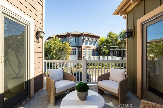 $2,495,000 | 2545 Bungalow Place, Corona del Mar, CA 92625