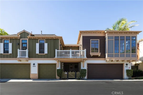 $2,375,000 | 2545 Bungalow Place, Corona del Mar, CA 92625