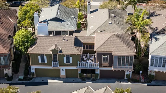 $2,495,000 | 2545 Bungalow Place, Corona del Mar, CA 92625