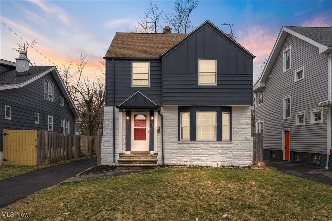 904 Elbon Road Cleveland, OH 44121 - Photo 1 of 49