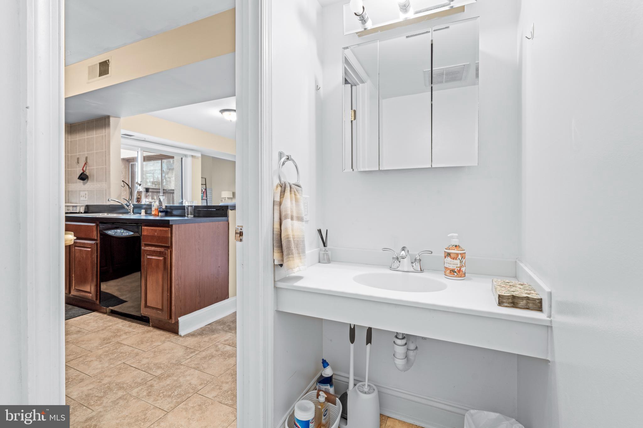 11244 Powder Run, Unit B Columbia, MD 21044 - Photo 27 of 43 Gallery Image 27