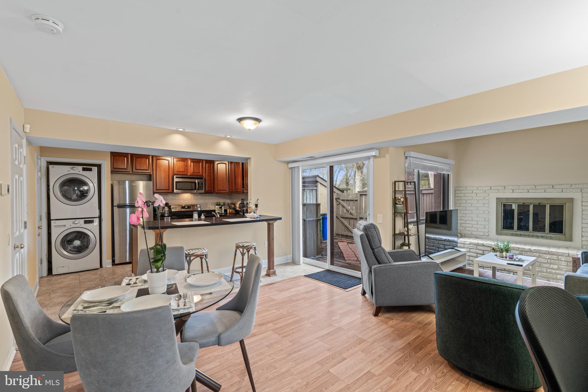 11244 Powder Run, Unit B Columbia, MD 21044 - Photo 7 of 43 Gallery Image 7