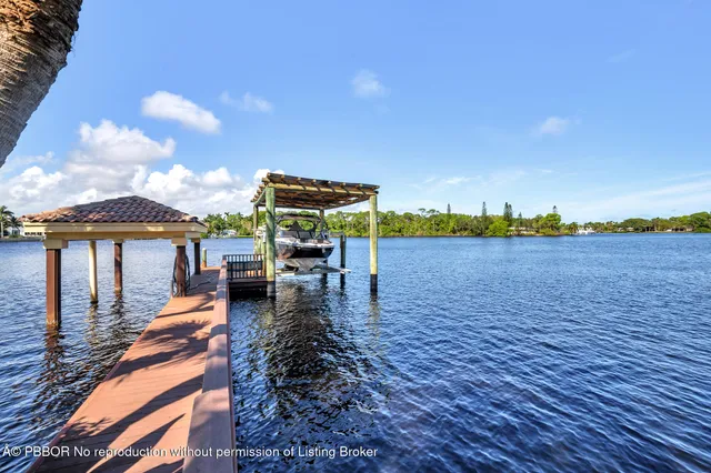 $14,950,000 | 19223 North Riverside Drive, Tequesta, FL 33469